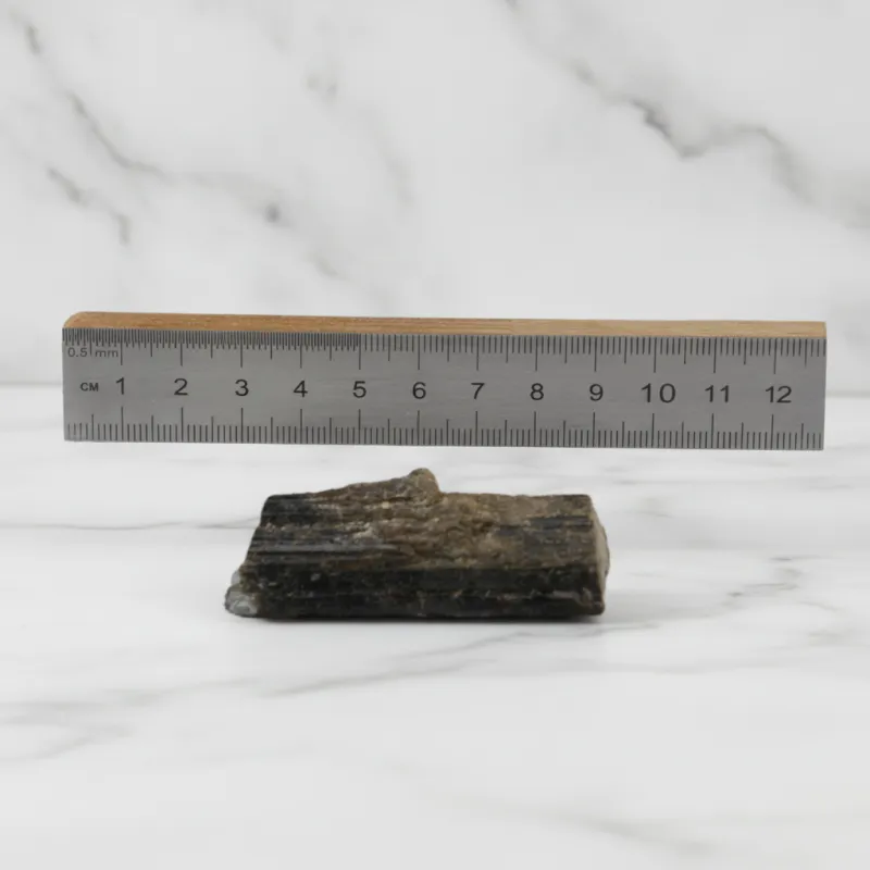 Brauner Turmalin Rohstein – ca. 65x20mm #451
