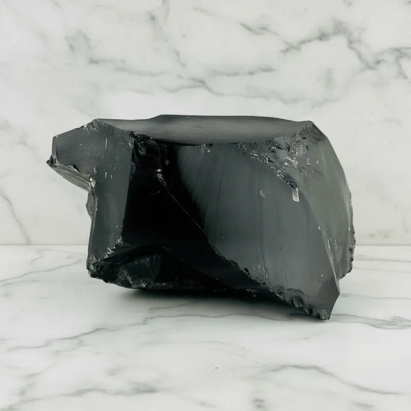 Schwarzer Obsidian ca. 865 g #557