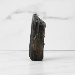 Brauner Turmalin Rohstein – ca. 65x20mm #451